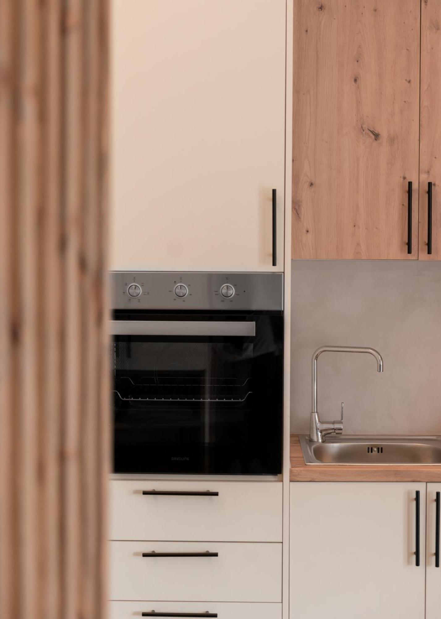 Dk Apartments Ioannina Buitenkant foto