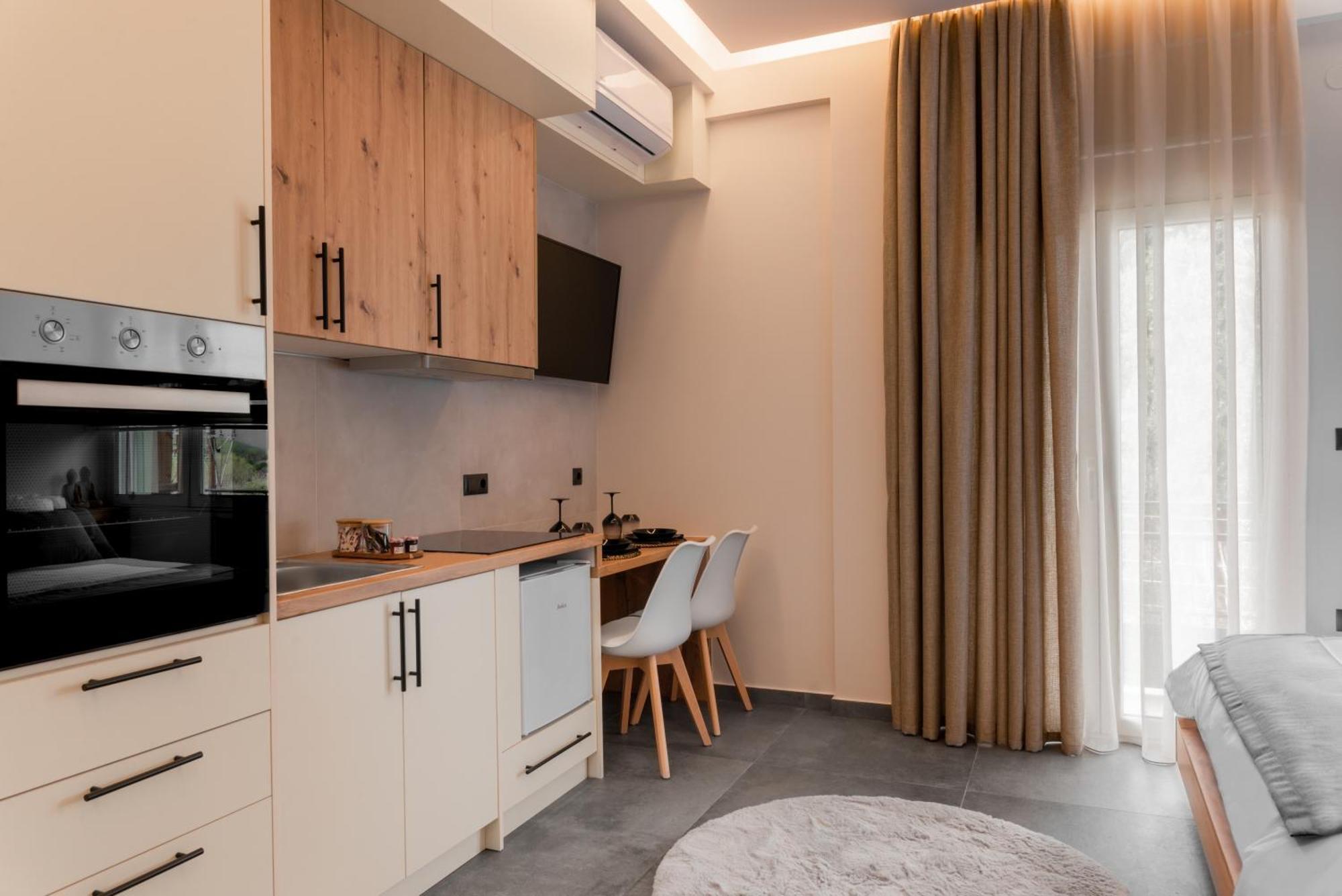 Dk Apartments Ioannina Buitenkant foto